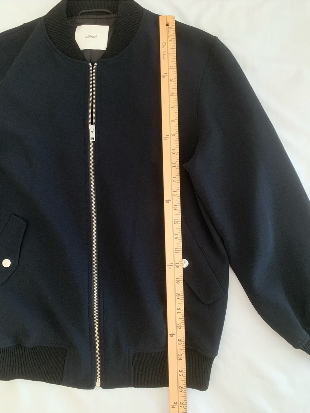 Aritzia Wilfred Numbers Crepe Bomber Jacket Black - S/M EUC - Picture 5 of 9
